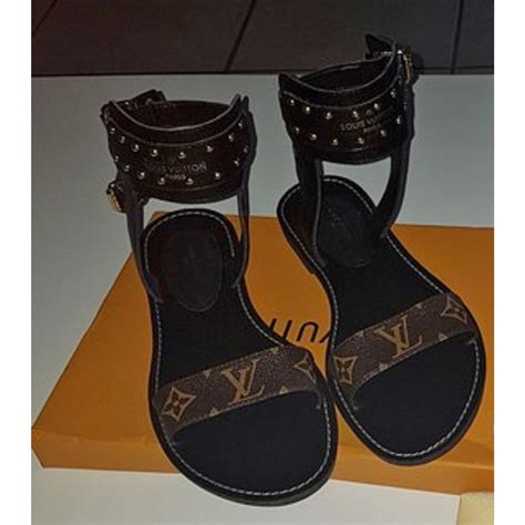 louis vuitton sandals used|louis vuitton fluffy sandals.